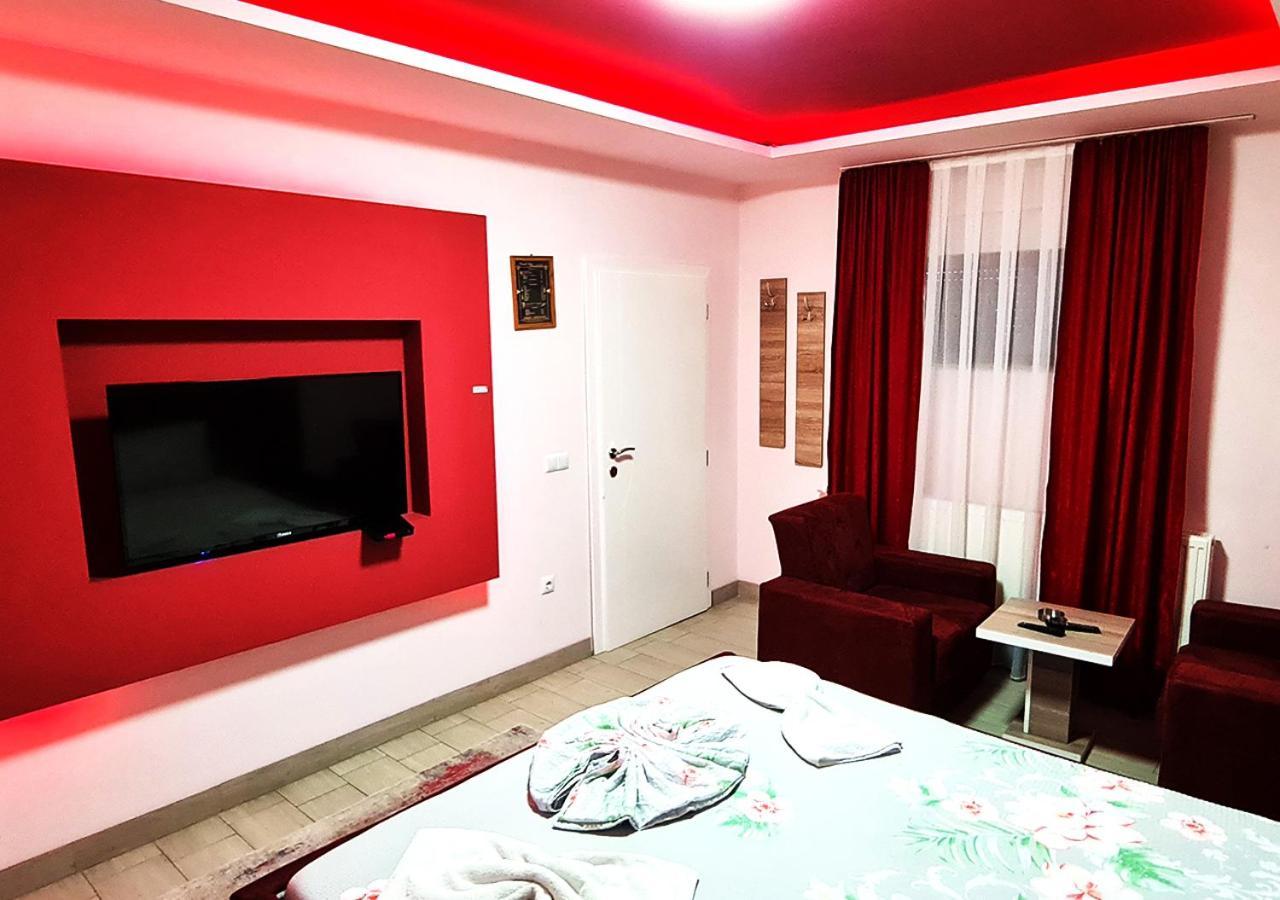 Gjilan Motel Villa Star מראה חיצוני תמונה