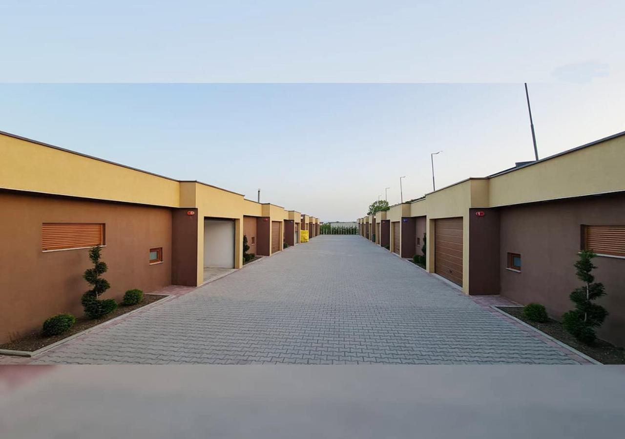 Gjilan Motel Villa Star מראה חיצוני תמונה